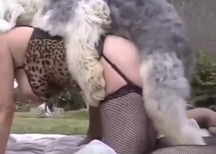 Stacked French MILF porn in zoo XXX video